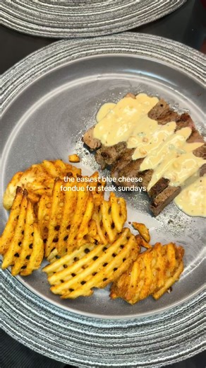 Easiest Blue Cheese Fondue for Steak Sundays