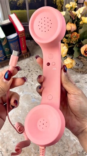 📞 Relive the classic call! The Retro Phone Handset brings a blast from the past to your device. 😎 Enjoy crystal-clear chats with 99% less radiation. 👽 Because long talks deserve a cool, safe vibe. ✨ | Abilitytal