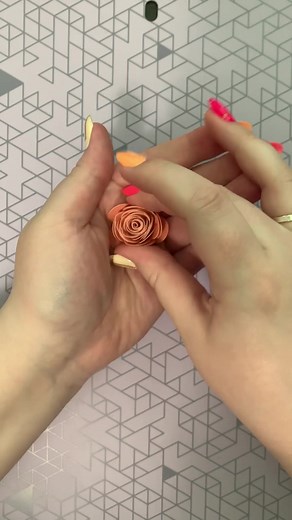 You grow girl! 🪴 #Cricut #CraftTok #Crafting #PictureFrame #PaperFlower #Creative