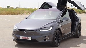 Tesla Model X review is now live on my Youtube. . نزلت تجربة قيادة تسيلا موديل أكس على اليوتيوب. . Coverage @auto_middleeast. Video @micreativelb. #Tesla #Model #X #Review #FahedAbuSalah | Fahed Abu Salah