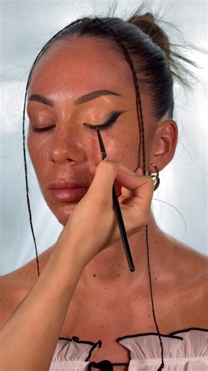 ᴍ ɪ ʟ ɪ ᴊ ᴀ ɴ ᴀ ꜱ ᴛ ᴇ ᴠ ᴏ ᴠ ɪ ᴄ ᴍ ᴀ ᴋ ᴇ ᴜ ᴘ | Makeup tutorial ✨ | Instagram