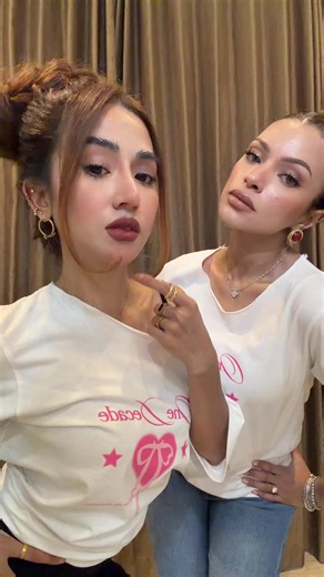 Jangan lupa join live kita berdua di account @Miss Gosrok😻 | live stream