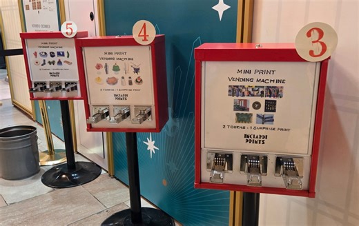 Popular NYC mini print vending machine is back for the holidays