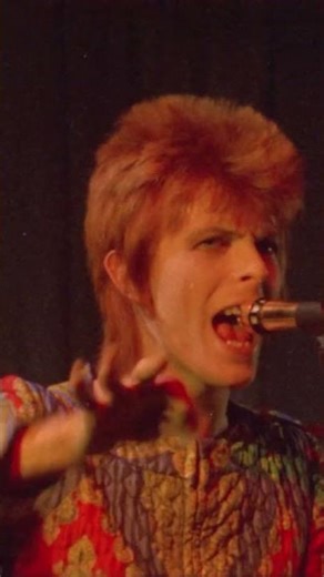 "He IS fashion"💅 #DavidBowie #Fashion #Vintage #70s