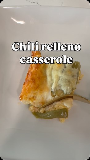 Chili Rellano Casserole I made this chili relleno casserole for dinner this week and my whole family loved it. It’s hearty, cheesy, full of flavor and would make the perfect breakfast or dinner. Here’s how I made it: 🥚 8 large eggs 🥛 3/4 cup milk (or heavy cream) 🥄 1/4 cup sour cream 🌾 2/3 cup flour 1 tsp baking powder 🧂 1 tsp salt, 1 tsp black pepper 🧅 1/4 tsp onion powder 1/4 tsp garlic powder 🌶 6 cans (4oz each) of roasted green chiles 🧀 1 cup sharp cheddar 2 cups pepper jack 1️⃣ Preh