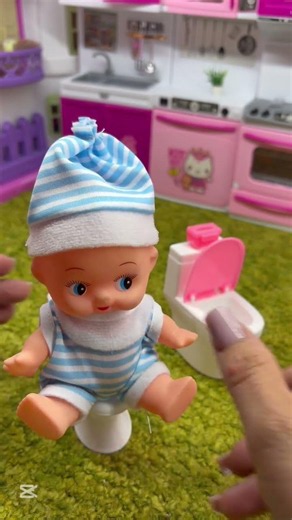Playset ASMR toys babe poop #barbie #helpmemakethismakesense #toys #poop #funny