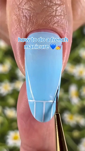 Elegant French Nail Tutorial!💙💅 #melodysusie #buildergel #frenchnails #nailtutorial #nailart Perfect French doesn't have to be complicated — the secret is in the right brush, a good white gel polish, and follow the technique step by step.