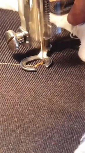 68K views · 315 reactions | How to embroider a small leaves #freemotionembroidery #tutorial #beginers #aamyadam #creatorsearchinsights #normalsewingmachine | Amila adam | Facebook