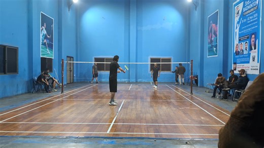 Master the Backhand in Badminton