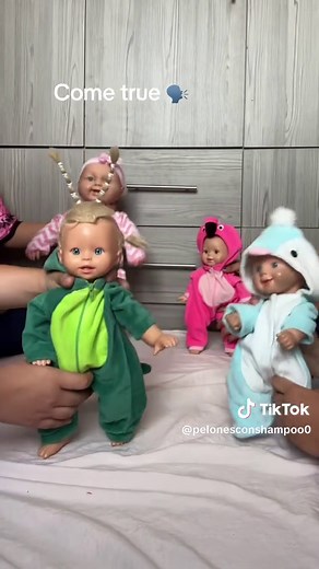 Debut 🗣️😘😘 @KATSEYE #pelonesconshampoo #katseye #debut #humor | katseye