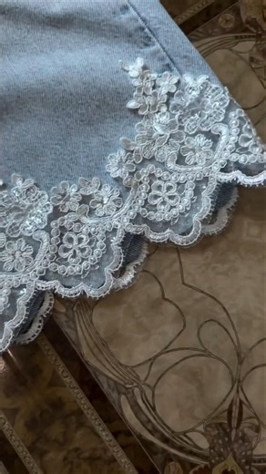 DIY: lace embellishments work on denim jeans ♥️#fashion#diy#lace