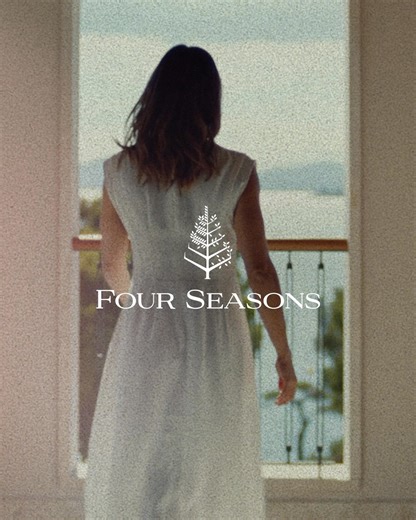 Make it a dream-worthy getaway in one of our iconic suites and enjoy a special spending credit with our Experience More offer. | Four Seasons Hotels and Resorts