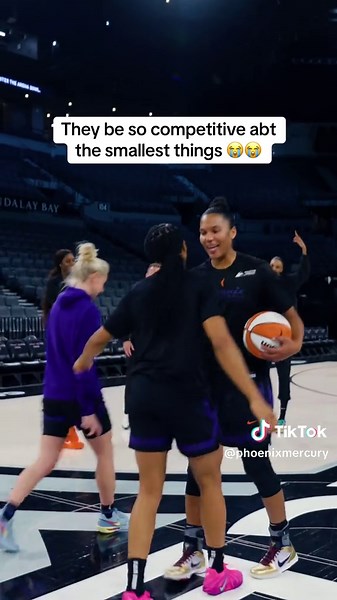 WNBA Playoffs: A Touching Truce After Competition