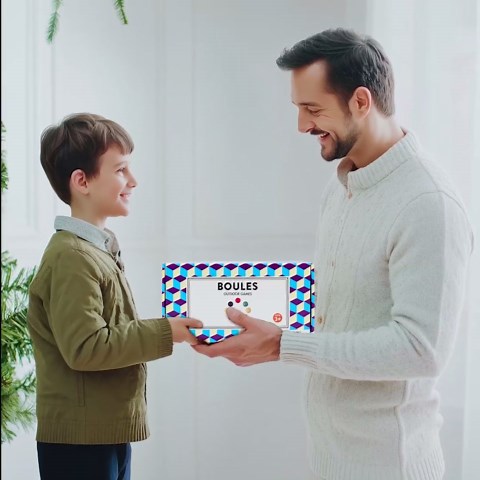 70mm Bocce Ball Set with 8 Bocce Balls, 2 Pallinos for Kids Outdoor Lawn, Backyard & Beach Games - Family-Friendly Wooden Bocce Ball Game Set for Kids, Teens, Beginners (2-8 Players)