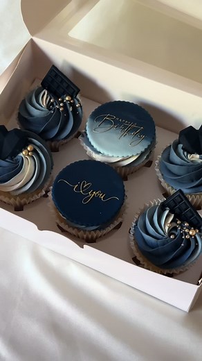Navy & Gold Birthday Cake Ideas in Birmingham