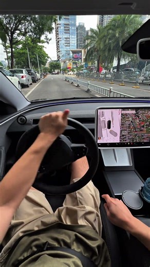 停车快的像一道闪电！#automobile #modely #tech #熱門 #drifting #shorts #car #cool