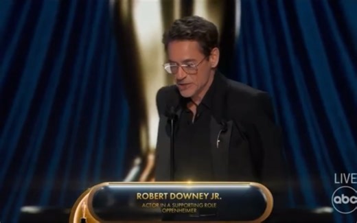 第96届奥斯卡最佳男配角：小罗伯特·唐尼《奥本海默》 Robert Downey Jr., Oppenheimer