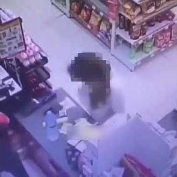 Bargaining Nahi, Cashier Ko Casual Tease Kar Rahi Thi 😂 | Funny CCTV" #cctvverse