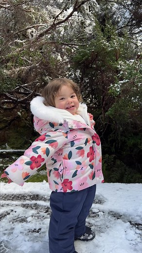 320K views · 19K reactions | Building snow blobs… ⛄️ | Bindi Irwin | Facebook