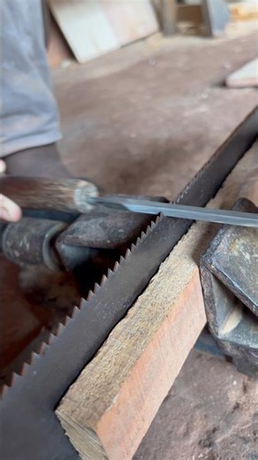 Sharpening a Hand Saw Blade by Hand | Traditional Woodworking Skill