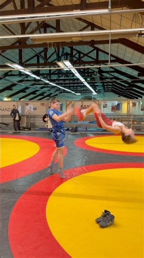 IL SE PRÉPARE AVANT SON COMBAT !! 😱 #ytshorts