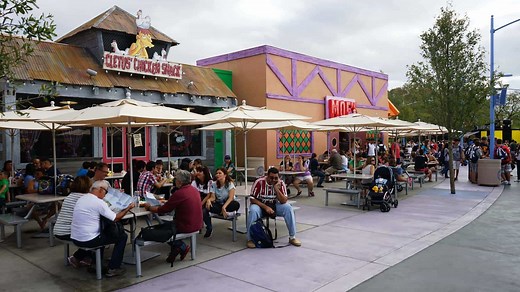 Fast Food Boulevard (quick-service) at Universal Studios Florida | Orlando Informer