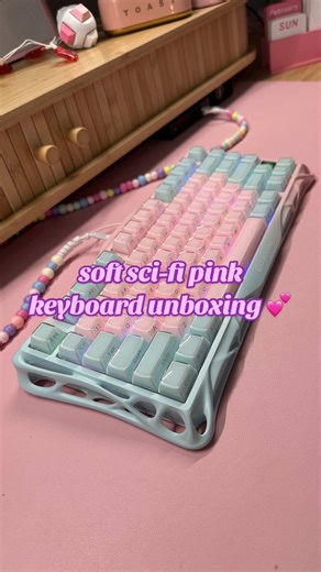 Unboxing the Gravastar Mercury K1 Lite Keyboard