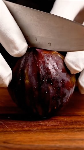 ultra-realistic fig cutting asmr 🍑 | cinematic 4k macro | satisfying fruit slice
