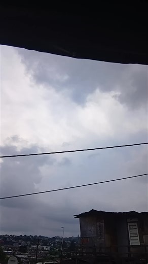 Explore the Humor of Bhambayi with Woz ENanda!