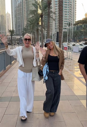 ‏This food court😍 drunk shopping is dangerous too.. | dubai