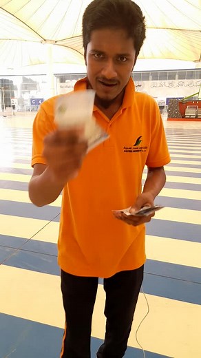 Counting Money Tips: Handling Different Currencies