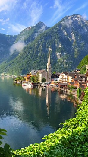 Visiting the Real-Life Arendelle in Hallstatt, Austria