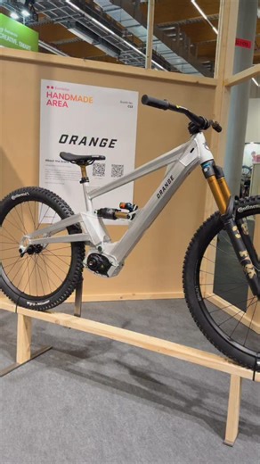 935 reactions · 39 shares | @orangebikes has a new DJI Avinox equipped ebike in the works. As yet unnamed, the e-enduro bike, loosely based off the Phase EVO should be hitting the trails later this year  #BikeRadar #MBUK #cycling #news | BikeRadar | Facebook