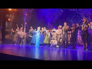 Frozen London bows front row 30.10.21