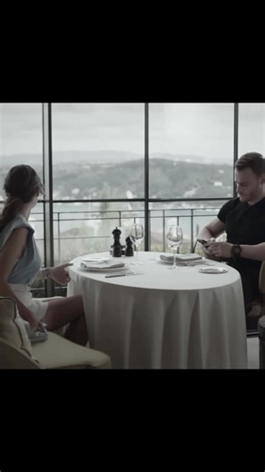 Love Is in the Air: Short Romantic Viral Moments