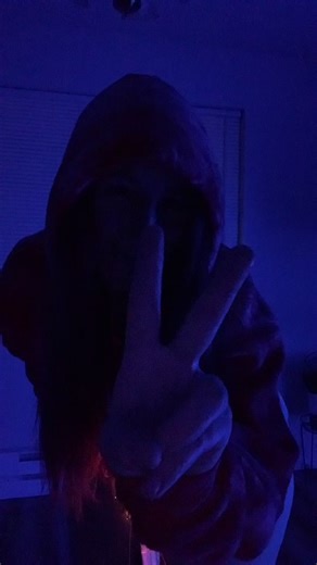 #Dancing helps me keep my mind off the #negative things in #life Haven’t been able to dance for a couple months. Time to get back to it. I need to redo this video later. Just remember, #DontGiveUp !!! #EdSheeran #Art #Music #Love #LoveThisSong #Shivers #Flow #FlowArtist #Dancer #FlowDancer #GloFx #LightWhip #FlowToys #EDM #Raver #Party #EnjoyLife #PNW #WA #Lights #LightToys #TicTokDance #MyLife #Peace #Washington #Headbanger #BassBabe #BassHead