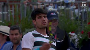 🗣️ Carlos Alcaraz voices his frustration over a time violation call at Queen’s #HSBCChampionships | Tennis Channel