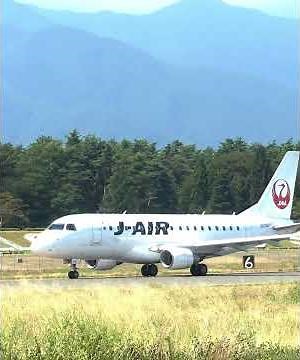今週で今期最後のJ-AIR伊丹-松本便 南からのアプローチ、北に飛んでいく！2025.8.24 松本空港バラ園より JAL2271/JA219J #Shorts