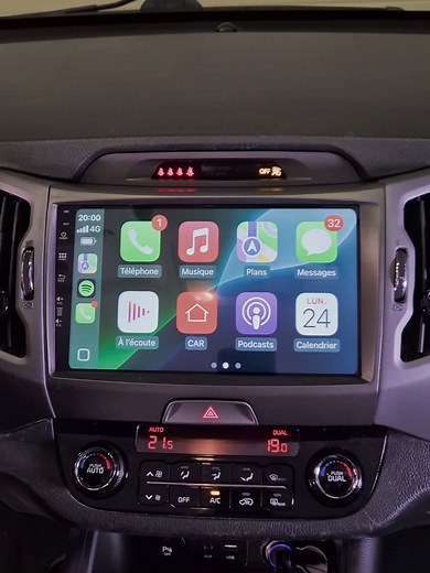 Nouveau produit, dans cette vidéo vous allez découvrir comment installer un grand écran android avec Carplay et Android auto sans fil intégrés sur une KIA Sportage. Installation rapide. Vidéo complète : https://www.youtube.com/watch?v=5WMbZj9-PqM Notre produit : https://goautoradio-gps.fr/products/autoradio-gps-kia-sportage-de-2010-a-2015-version-android?_pos=1&_sid=4f498dc4c&_ss=r #carplay #automobile #androidauto #autoradio #kia #sportage #kiasportage #tutorial