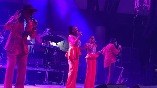 🎶✨ The skies opened and the soul poured in! The SOS Band BLIMP touched down at the Apopka Heart & Soul Music Fest and lit up the night with a legendary performance! 🚁🔥 From the moment they landed, the energy was electric — fans were on their feet, singing every word to the classics that defined a generation. 💃🏽🕺🏾 ❤️ The love was real. 🎤 The hits were nonstop. 🎉 The crowd? Absolutely unforgettable. Apopka, you showed up and showed OUT. Until next time… keep the soul alive! #ApopkaHeartAn