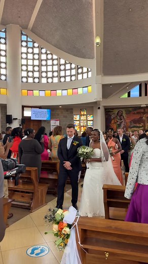 Such a happy bride 🥹✨ #mcokari #mcexperience #emcee #weddingmcee #weddingday | Mc Okari