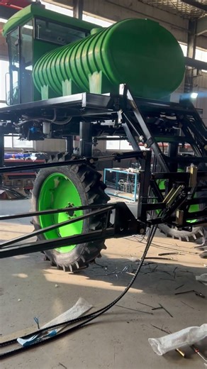 Install the spray boom #High Clearance Boom Sprayer #Boom Sprayer #Agricultural Boom Sprayer