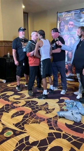 #boxing #footwork KASEEM ALI VS JOHNNY KNUCKLES XRUMBLE BOXING ‪@celebboxing‬ #pressconference