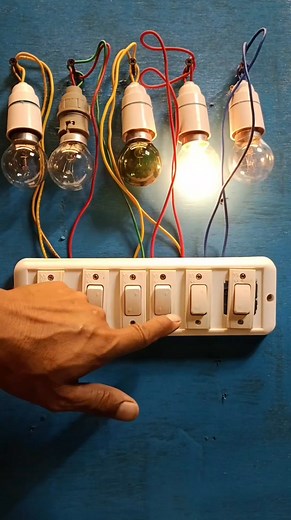 513K views · 4.9K reactions | Two way switch wiring diagram #unnaoelectric #electrician #electrical #Housewiring #diy #Homemotion #electric | Unnao Electric | Facebook