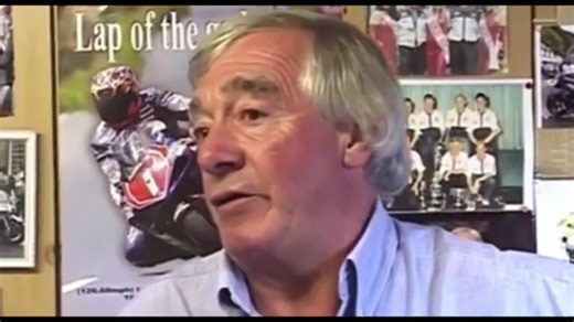 112K views · 2.2K reactions | In The 1980 Isle Of Man TT, Joey Dunlop's Winning Yamaha TZ750 Featured An Oversized Fuel Tank That He And Hector Neill Prepared To Avoid A Second Pit Stop. The Tank Straps Broke On The First Lap, So Joey Had To Hold The Tank In Place With His Knees For The Remainder Of The Race, Which He Won At A Record Speed  #TTRACEFANS  | Isle Of Man TT Race Fans | Facebook