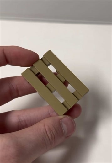 Die Palette habe ich in meinem neusten Lego Stadt update eingebaut. YouTube: brick_luca