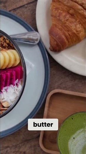 Oatmeal Benefits: Fuel Your Day with This Simple Breakfast 🥣🌾💪