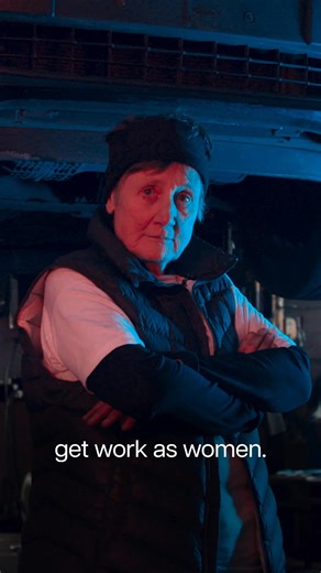 Gwenda’s Garage was founded in 1985 in Sheffield, South Yorkshire, by three women mechanics. They defied the odds in a male-dominated field by establishing their own repair workshop, named after Gwenda Stewart, a pioneering and record-breaking racing driver. The garage became a hub for women’s education and activism alongside the day-to-day of car repairs. Now Gwenda's Garage is a new musical coming to the Tanya Moiseiwitsch Playhouse at Sheffield Theatres (15-25 October) and the Southwark Playh