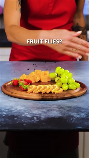 5 Minute Recipes on Instagram: "Easy kitchen tricks that save time & energy 🔥 #kitchenhacks #lifehacks #diytips #cookingtricks #homehacks"