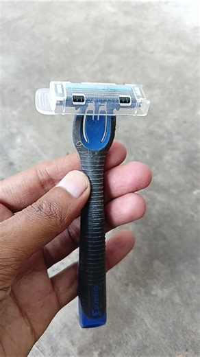 Open Gillette Guard Razor Cap
